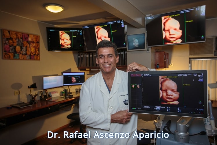 Dr. Rafael Ascenzo Aparicio, especialista en ecografías